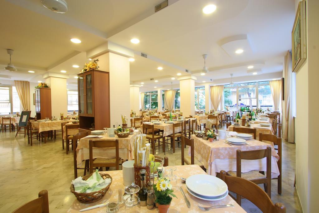 Mon Hotel ميسانو ادرياتيكو المظهر الخارجي الصورة
